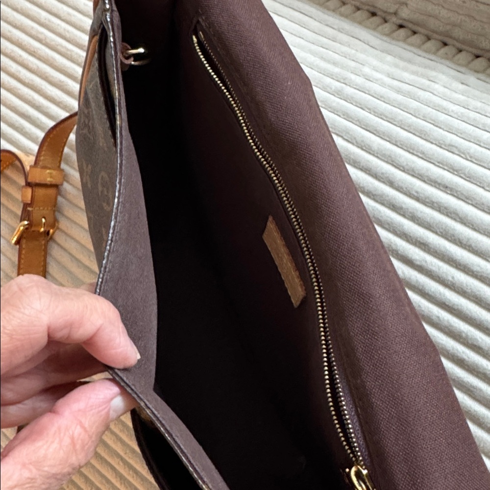 Beautiful vintage Menilmontant Louis Vuitton - Picture 9 of 11